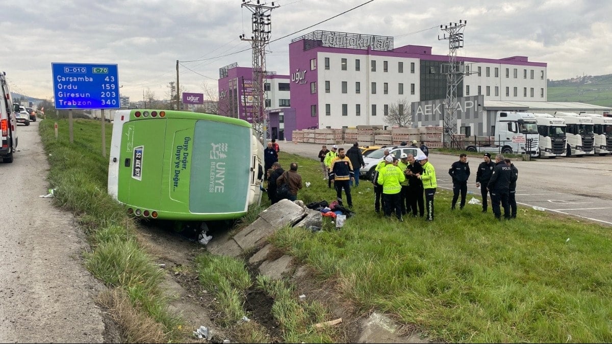 Samsun'da otobüs yan yattı: 9’u öğrenci, 11 yaralı