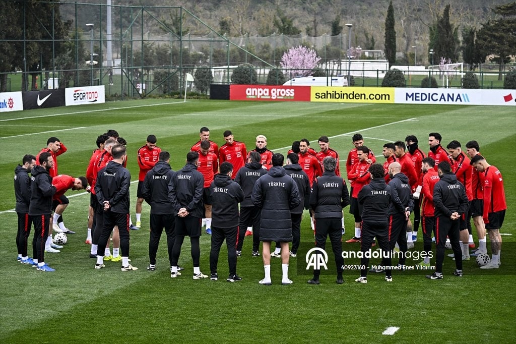 A Milli Futbol Takımı, Romanya maçının hazırlıkları tamamladı
