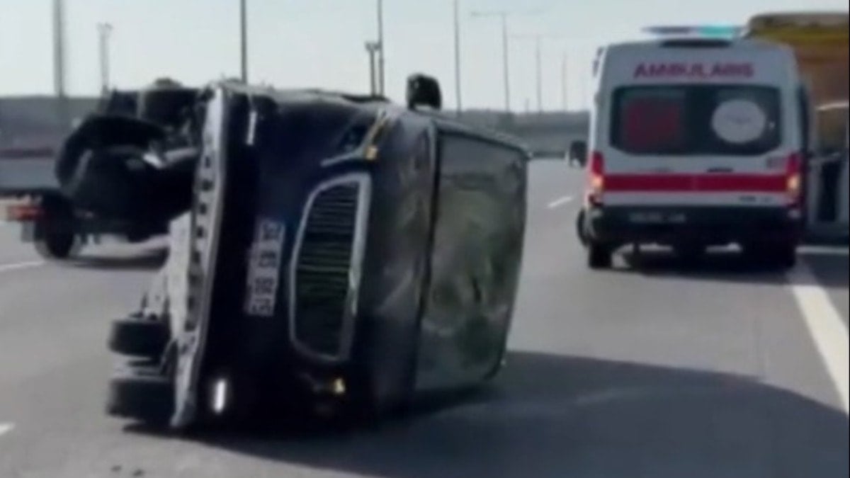 F.Bahçeli yıldızın eşi trafik kazası geçirdi