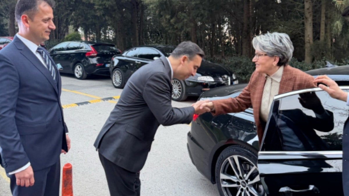 Meral Akşener uzun süre sonra ilk kez görüntülendi