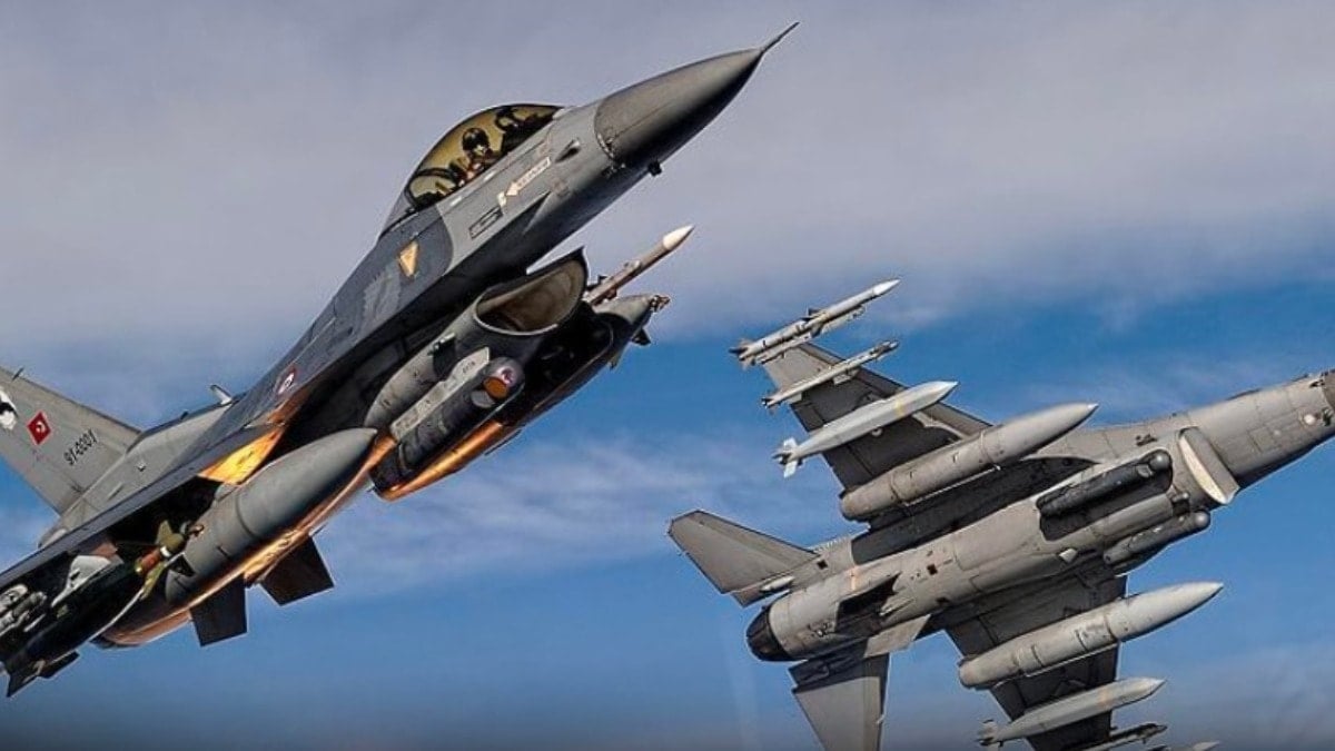 Antalya'yı ayağa kaldıran 'savaş uçağı sesleri' için resmi açıklama geldi