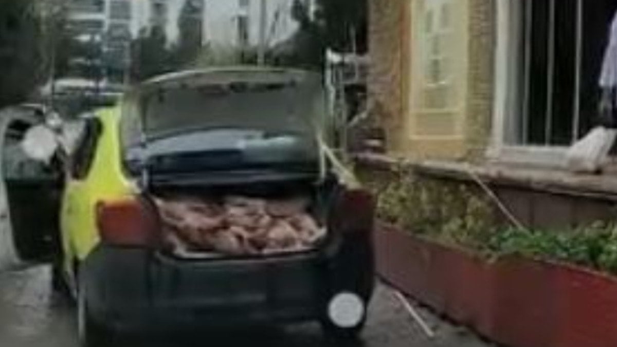 Afiyetle yiyecektik... Taksinin bagajında taşırken yakalandılar