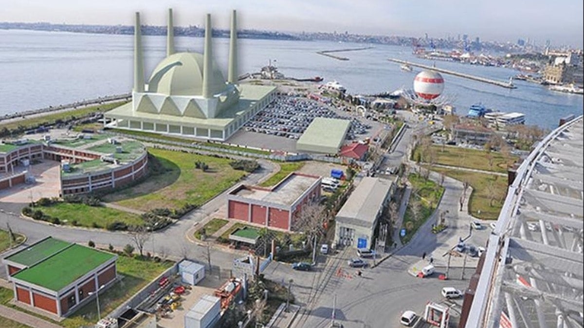 Trafik felç olacak! Kadıköy'de cami projesi için otopark kapatıldı