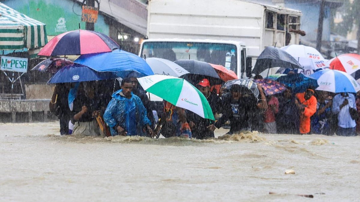 Kenya'yı sel vurdu: Onlarca ölü var