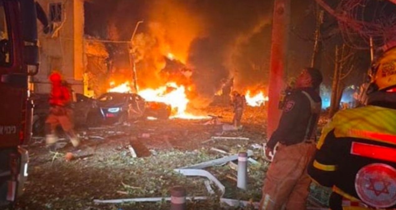 Görüntüler İsrail'den! İran yeni füze saldırısı başlattı