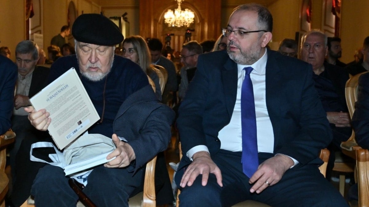 Erhan Afyoncu'dan 'belgeli' İlber Ortaylı paylaşımı