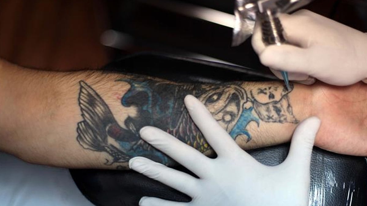 Dövme ve piercinge hapis cezası kapıda