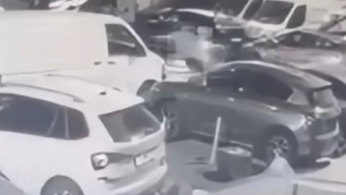 "Bize küfür ettiniz" dediler, kurşun yağdırdılar: 17 yaşındaki 2 saldırgan tutuklandı