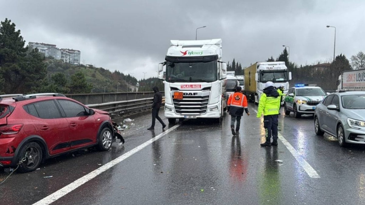 Anadolu Otoyolu'nun İstanbul istikameti ulaşıma kapandı