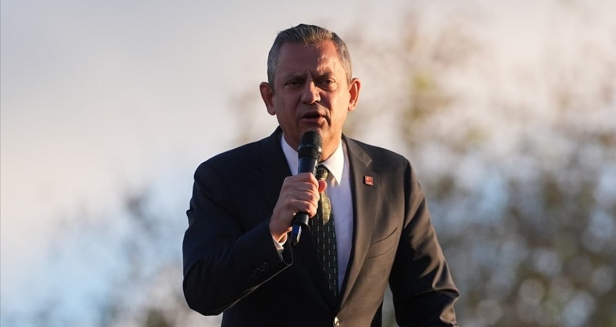 Özgür Özel'den çok konuşulacak 'Muhittin Böcek' mesajı...