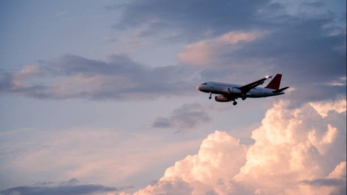 Kenya'da yolcu uçağı pistten çıktı