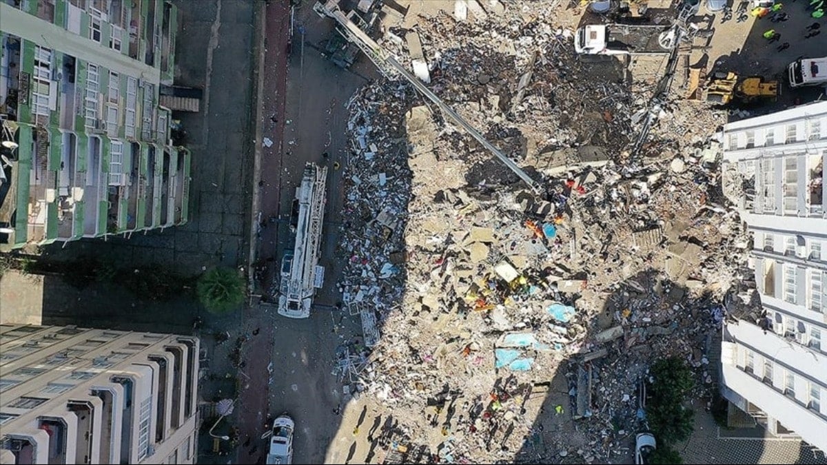 Depremde 10 kişinin öldüğü Belük Apartmanı ruhsatsız inşa edilmiş
