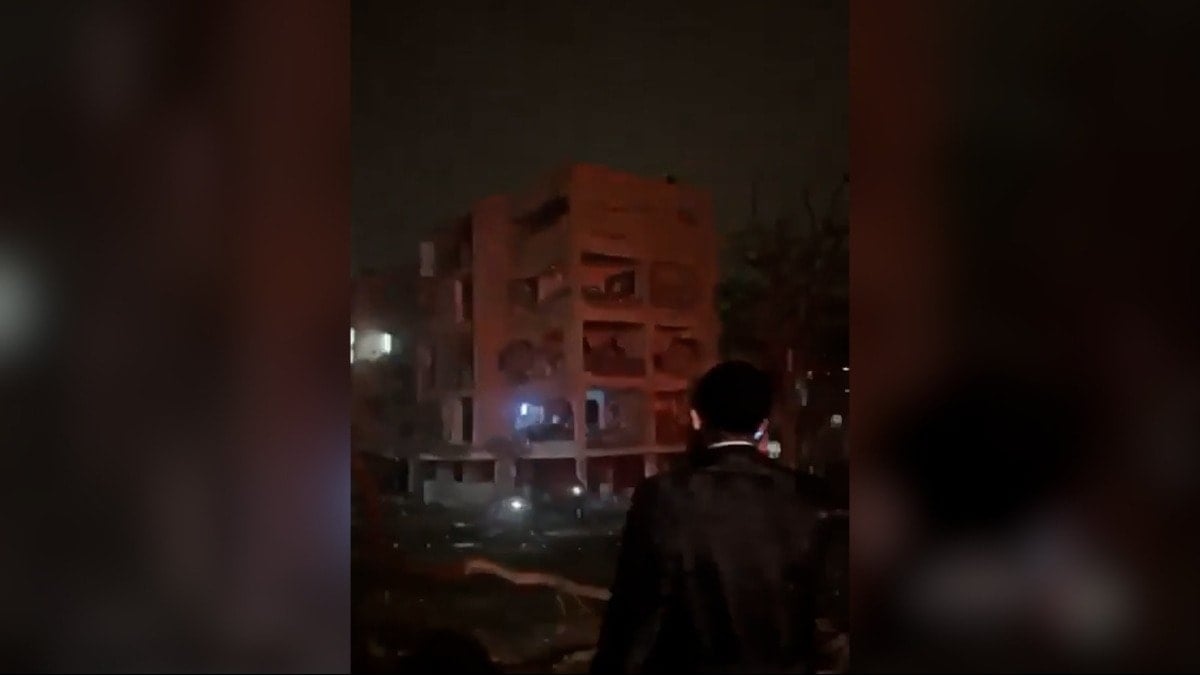 İsrail'in Arad kenti adeta yerle bir oldu