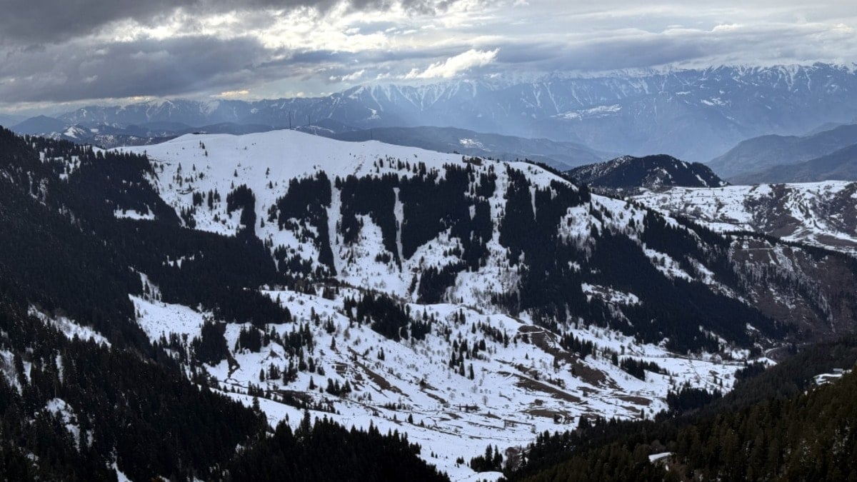 Ardahan, Kars ve Ağrı'da kar yağışı etkili oldu
