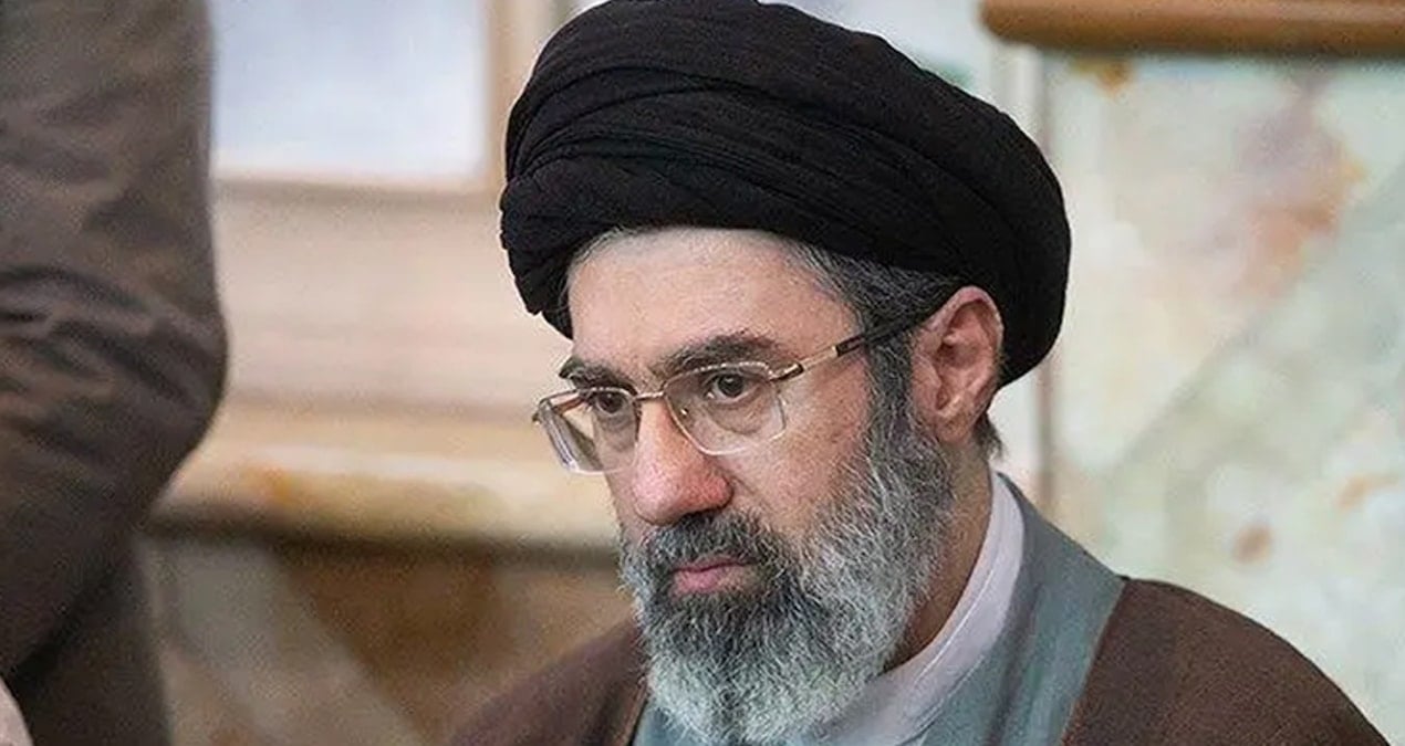 Trump ‘İran'ın yeni lideri olacak’ iddialarına ateş püskürmüştü: Hamaney'in oğluna saldırı