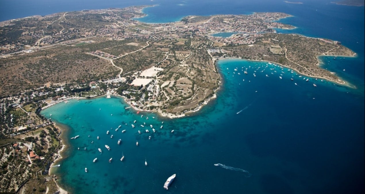 Çeşme'yi boğacak proje hortladı!