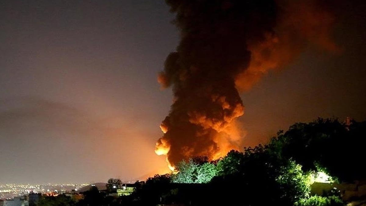 Tahran'da peş peşe patlama sesleri