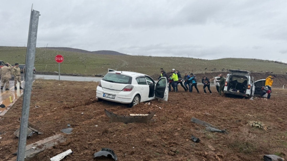 Bingöl’de ortalık savaş alanına döndü: 1’i ağır, 13 yaralı