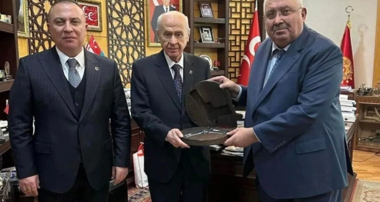 MHP'de paylaşım krizi! Semih Yalçın, istifa eden İzzet Ulvi Yönter'in "MHP'ye sızan ajan" gönderisini önce paylaştı sonra sildi