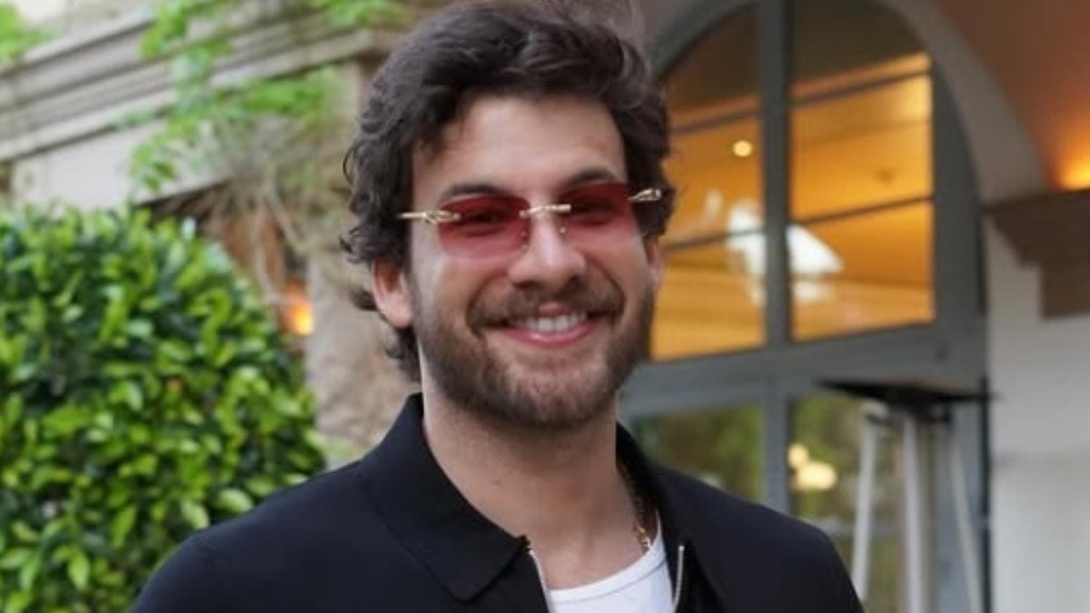 ''İlk aşkım yakın arkadaşımla evlendi''