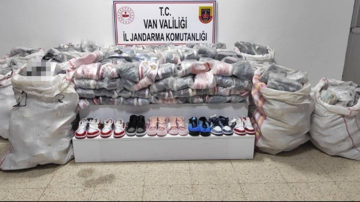Van'da milyonlarca liralık gümrük kaçağı eşya ele geçirildi