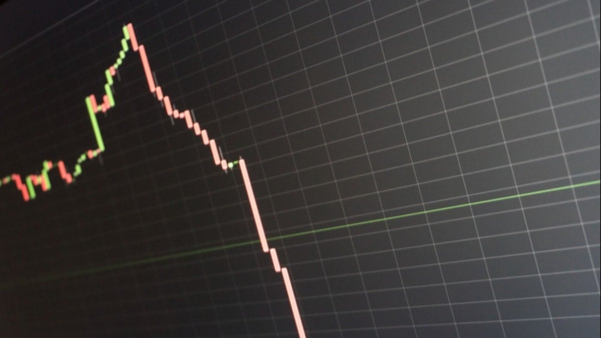 Dev bankada istifa krizi: Hisseler çakıldı