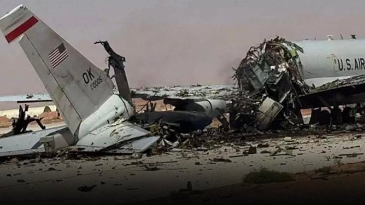 İran'ın vurduğu ABD uçaklarının görüntüleri ortaya çıktı