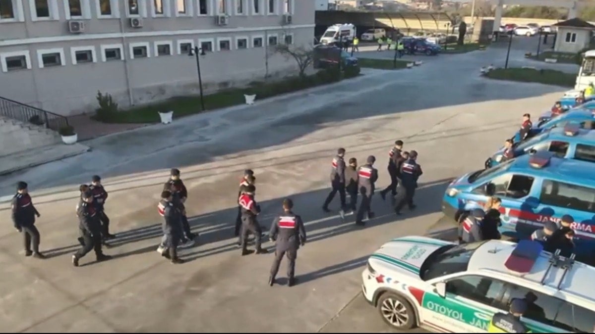 5 ilde organize suç örgütlerine yönelik operasyon; 37 tutuklama