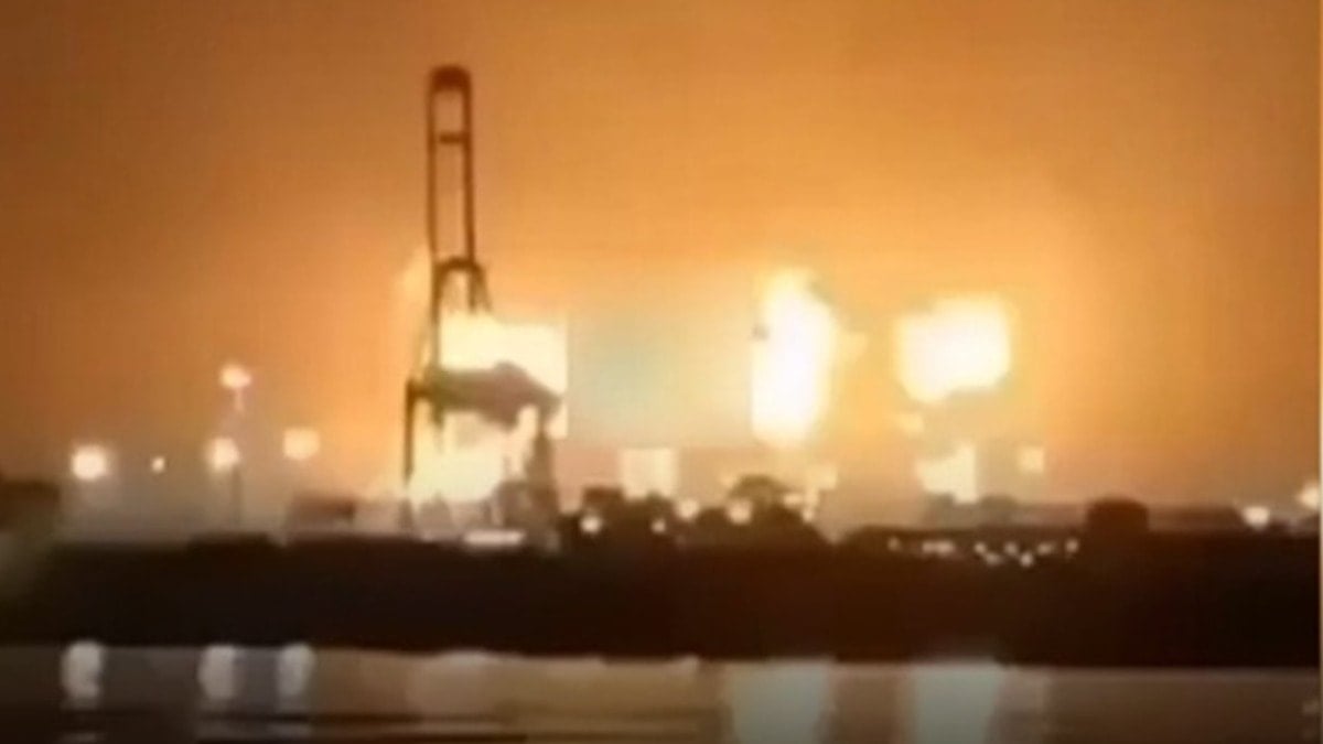 Katar'dan lüksün tahliyesi