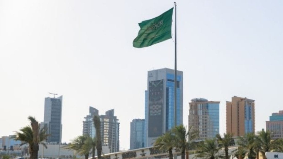 Suudi Arabistan 5 diplomatı kovdu