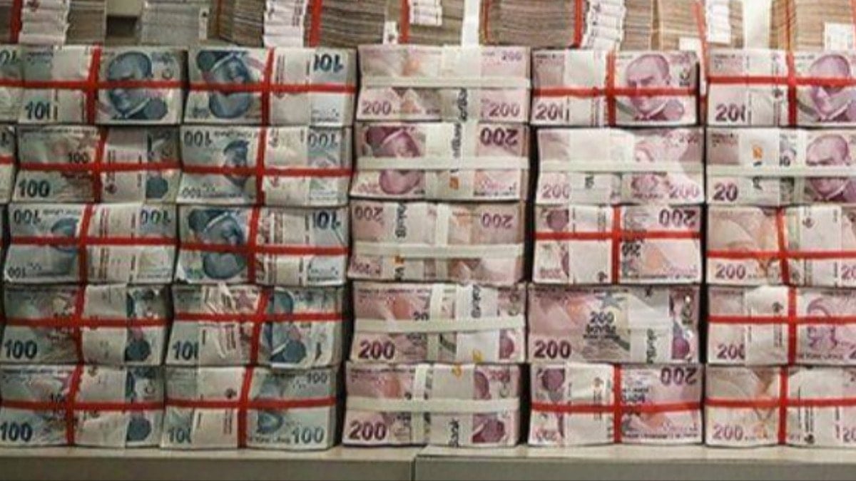 Emekliye yok ama itibara oluk oluk var