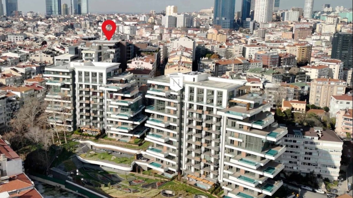 Öğrencinin kampüsü oligarklara ev oluyor