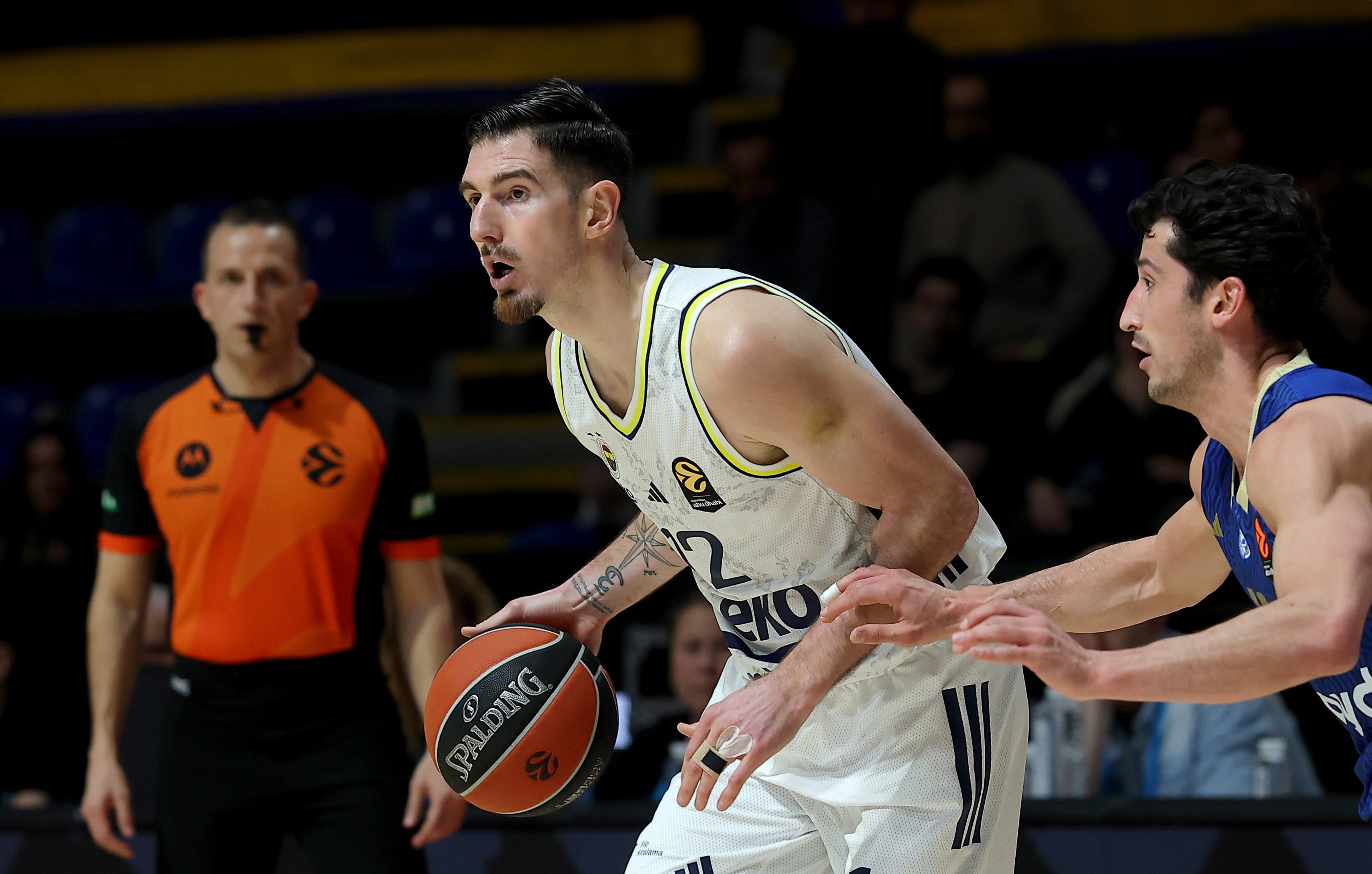 Nando De Colo yetmedi
