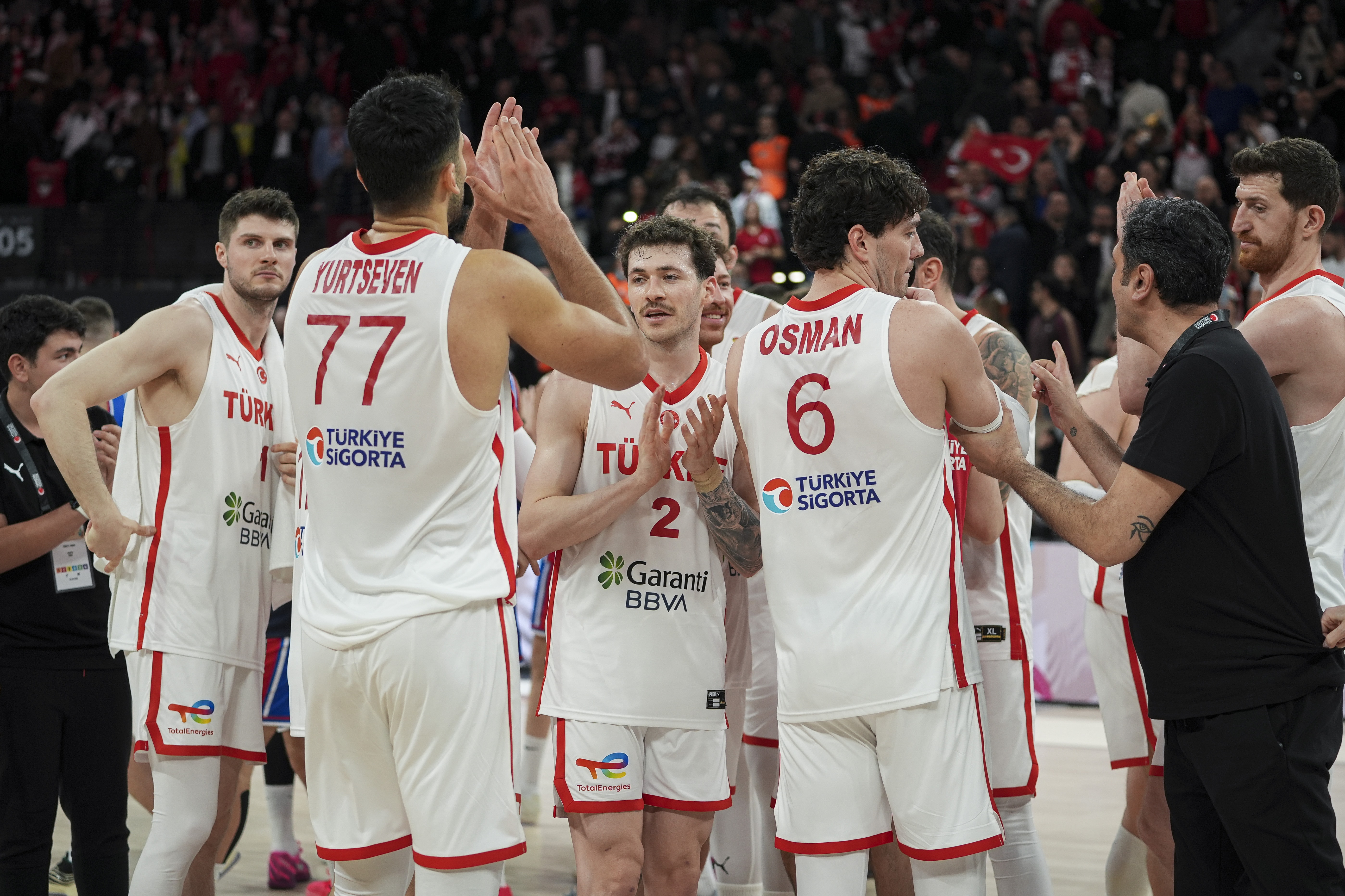 'Herkes kazanmaya çok yardımcı oldu'