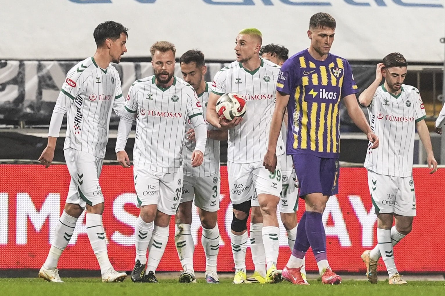 Eyüpspor deplasmanında Konyaspor'a tek gol yetti