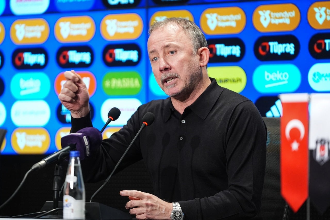 Sergen Yalçın o soruyu yanıtlarken çileden çıktı