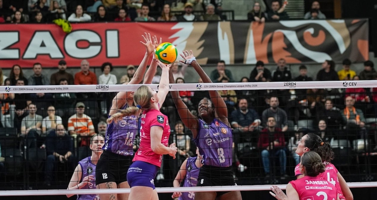 Eczacıbaşı yarı finale bir adım daha yaklaştı