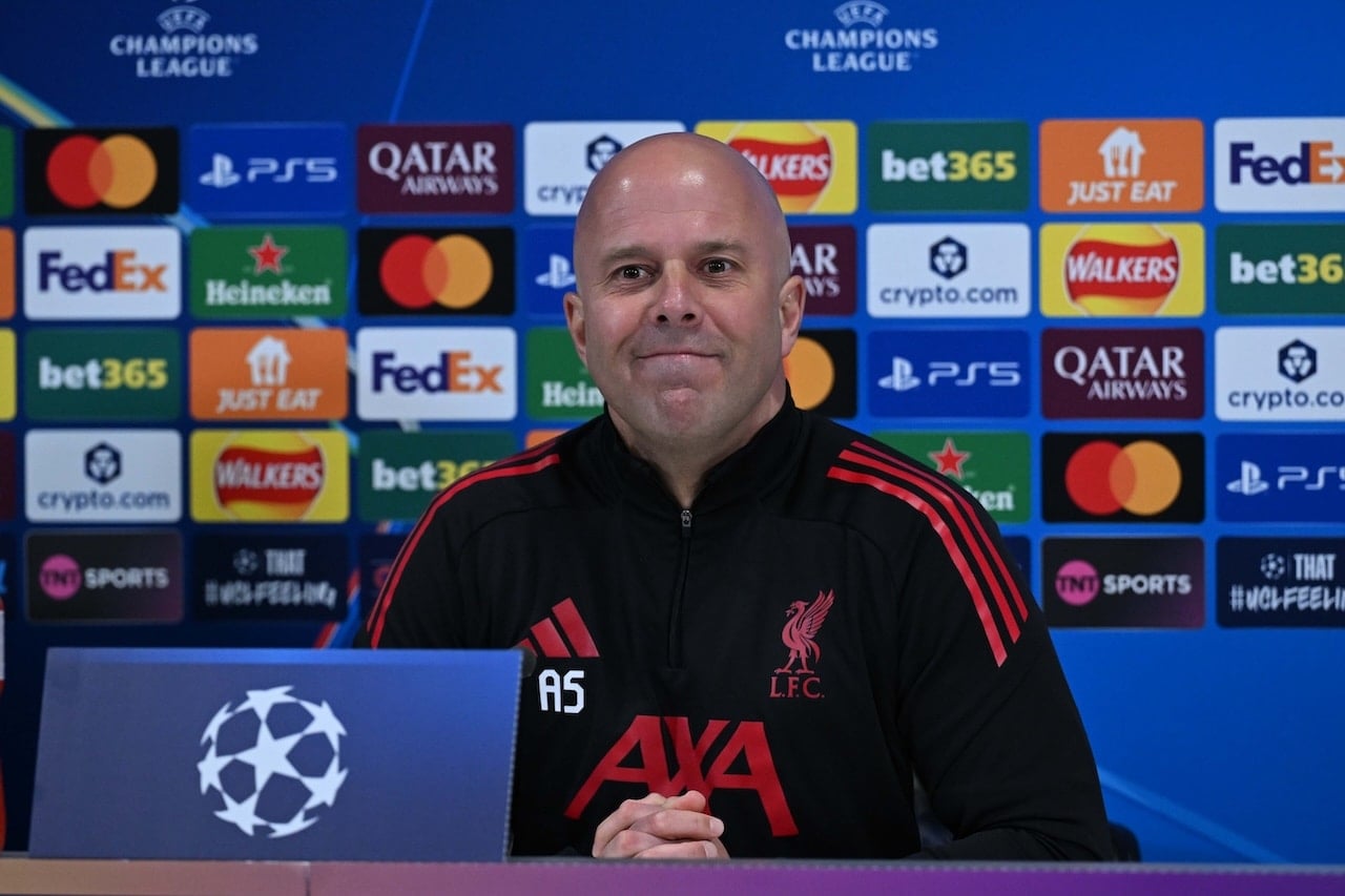 Arne Slot Galatasaray maçı öncesi konuştu: 'Baskıyı hissediyoruz'