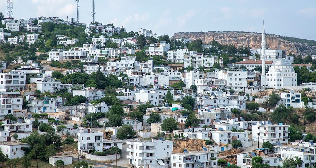 Görenler Bodrum sanıyor ama değil: Denizi yok, herkes akın akın gidiyor