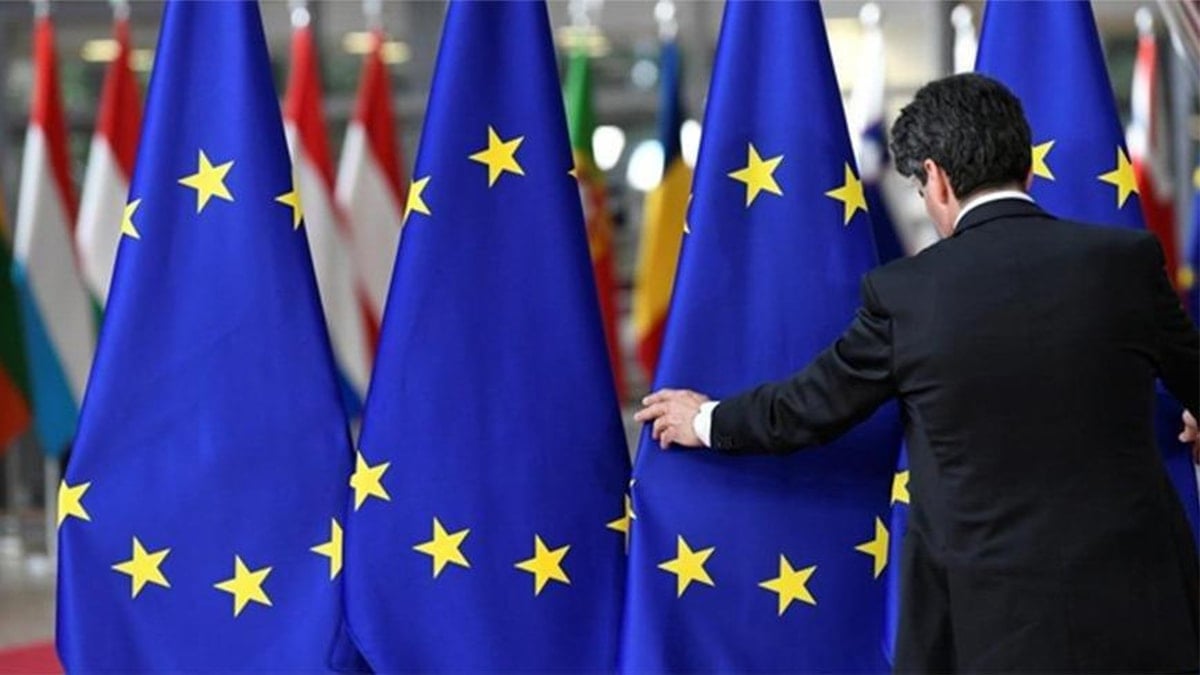 Avrupa'nın İran tavrı sosyal medyada alay konusu oldu