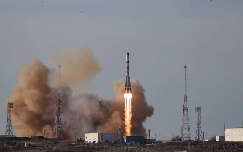 2,5 yon yüklü kargo gemisi uzaya fırlatıldı