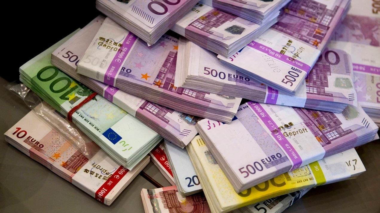 Bankada unutulan 164 milyon Euro para hesaplara dağıtıldı