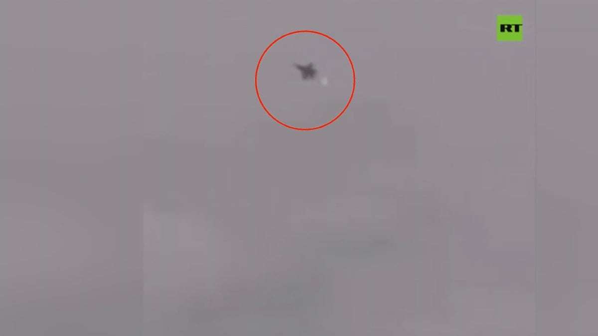 İran, ABD'ye ait F/A-18 savaş uçağı vurdu