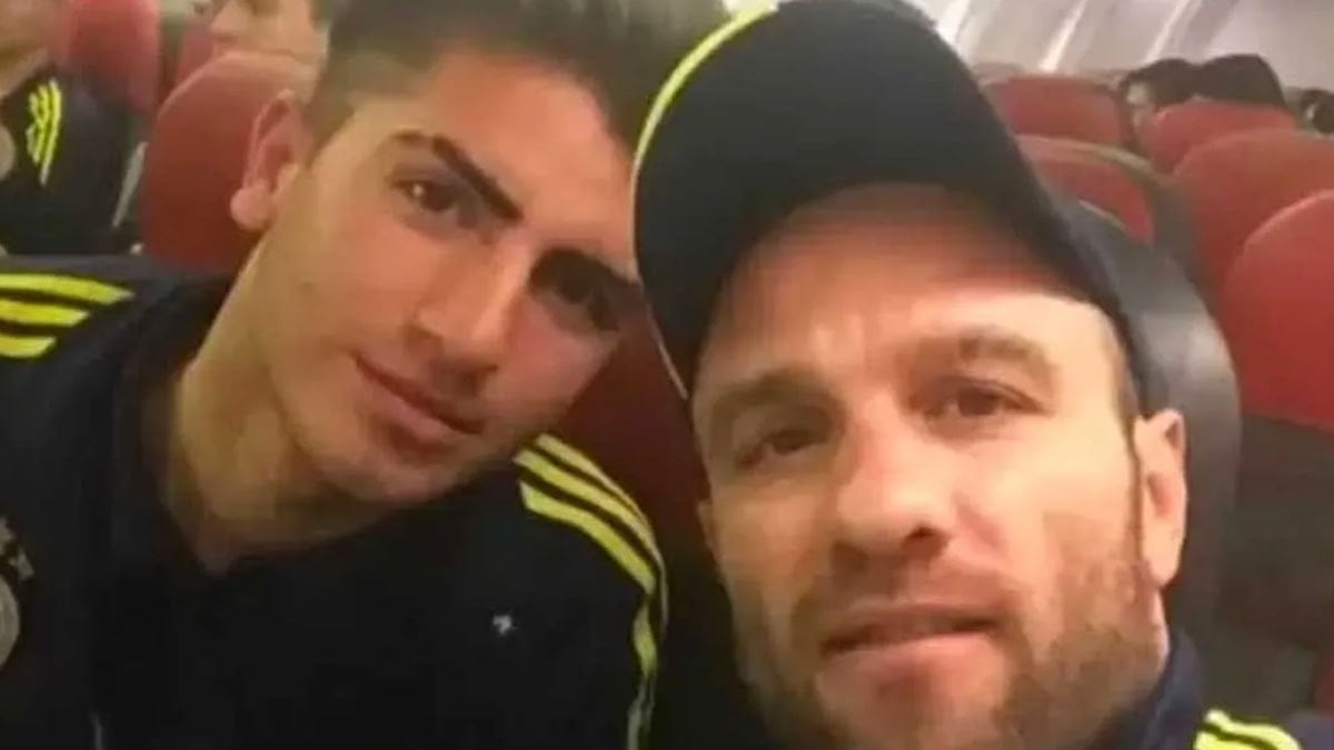 Fenerbahçe'nin eski futbolcusu sosyal medyada kulüp arıyor