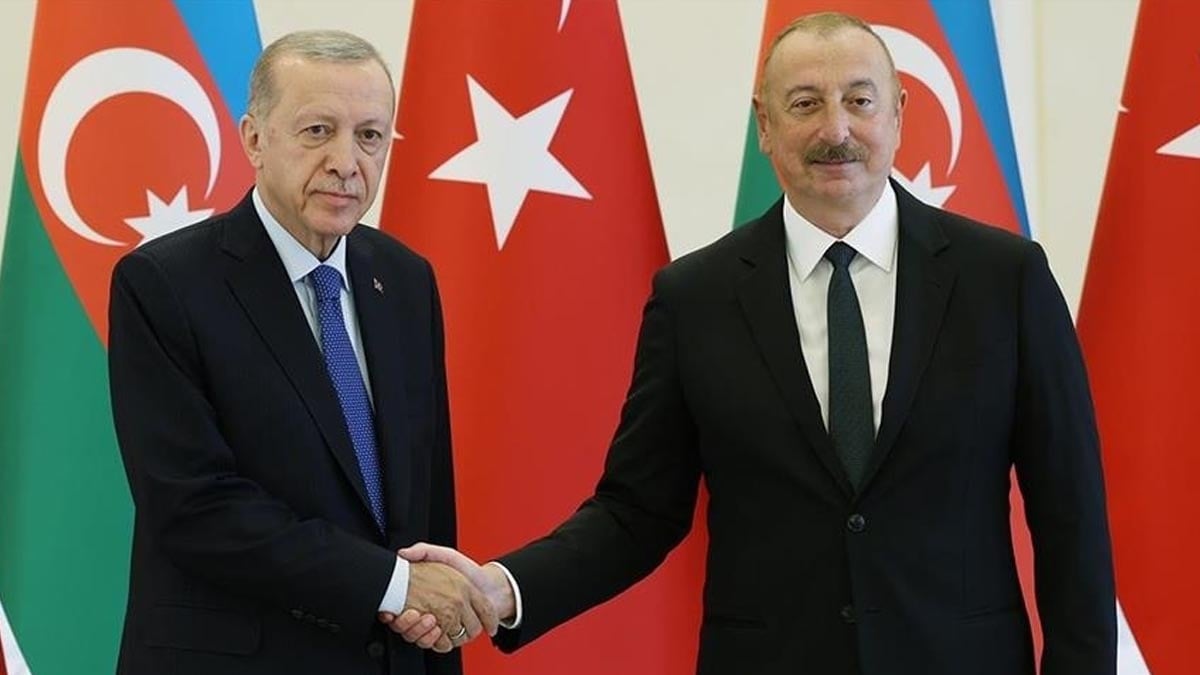 Aliyev'den Erdoğan'a geçmiş olsun telefonu
