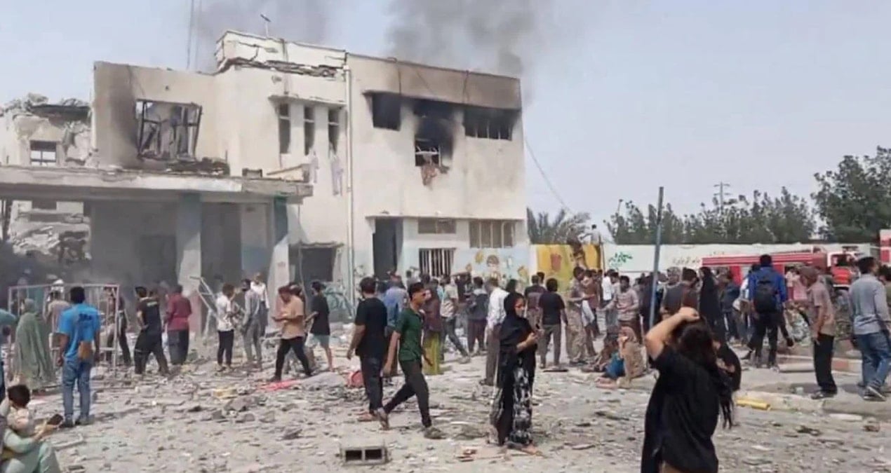 ABD ve İsrail, İran'da iki okulu daha vurdu