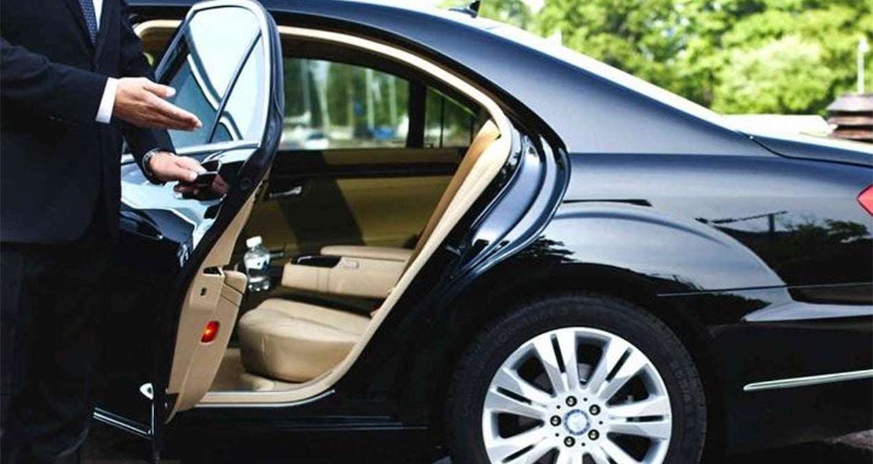 Makam aracı değil aile servisi