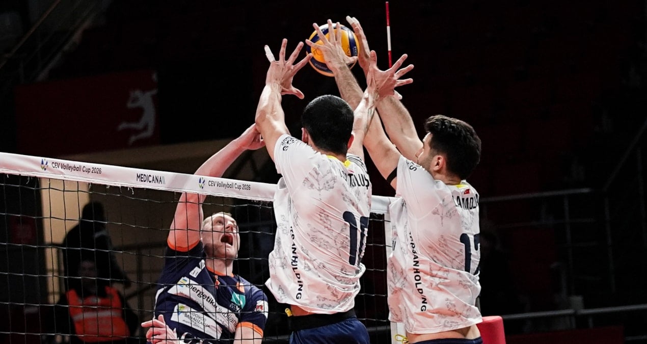 Fenerbahçe voleybolda kupaya veda etti