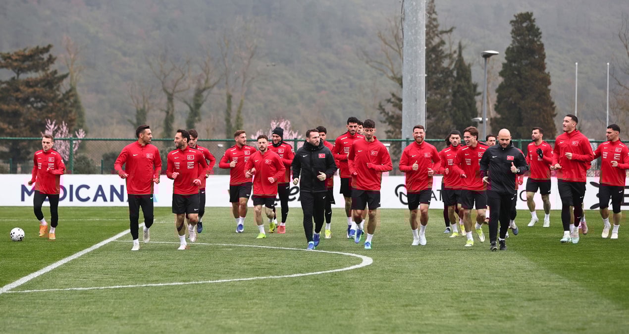 Milliler iki eksikle çalıştı