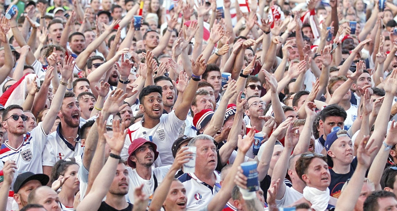 Dünya Kupası'nı izlemek için evini satışa çıkardı